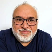 صورة أسامة شاكر